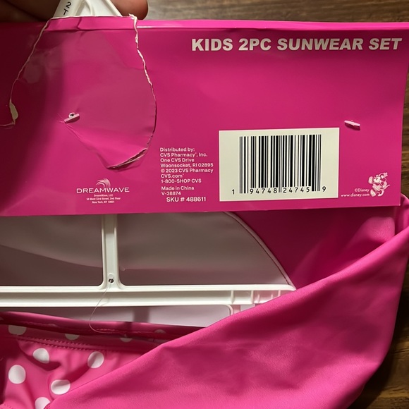 Disney Minnie Mouse two piece swimwear 2T and towel - Picture 8 of 11